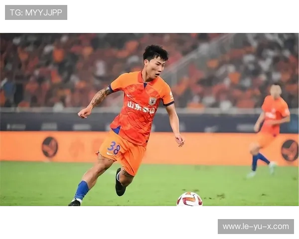 山东泰山王牌外援加盟，助力球队冲击新赛季冠军